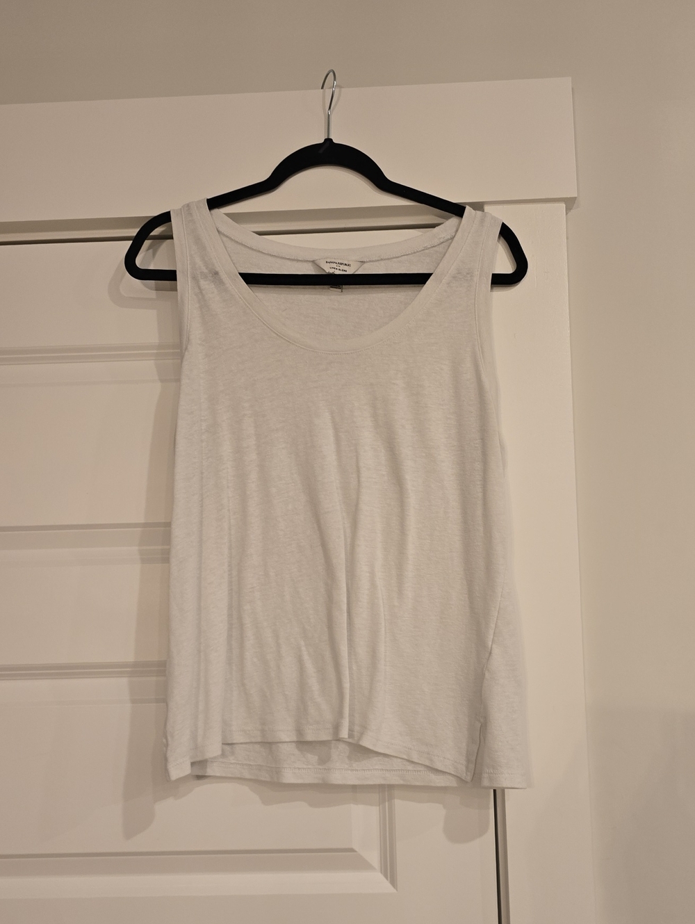 Banana Republic White Scoop Neck Tank Top